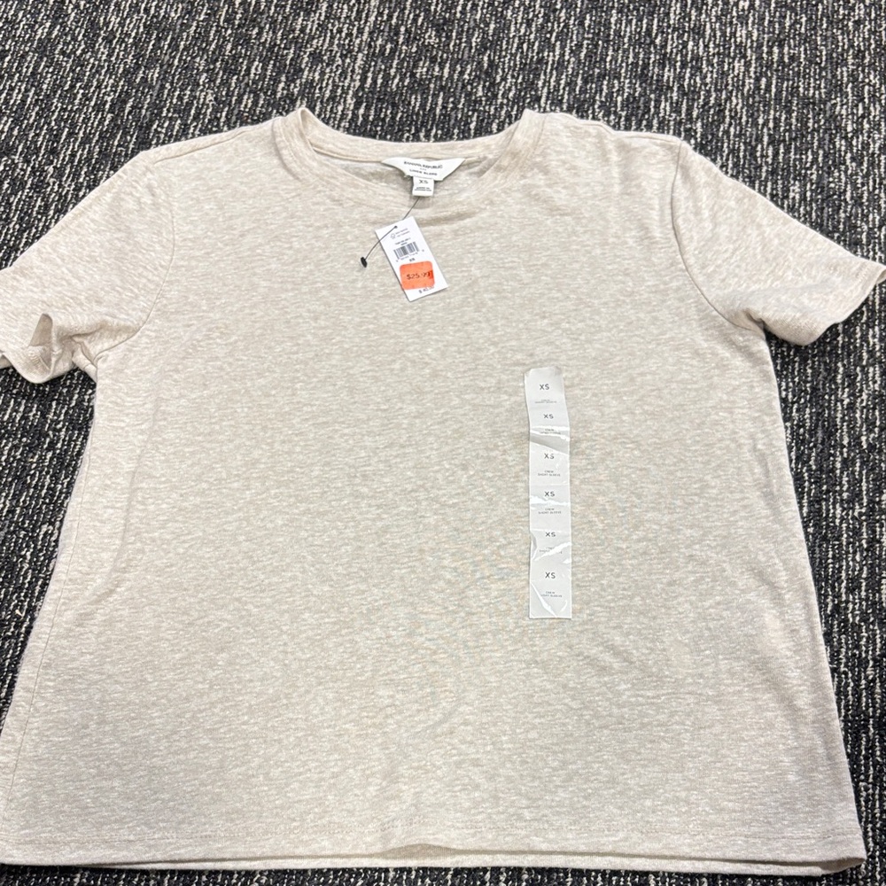 Banana Republic Linen Blend Crewneck Tee in Oatmeal